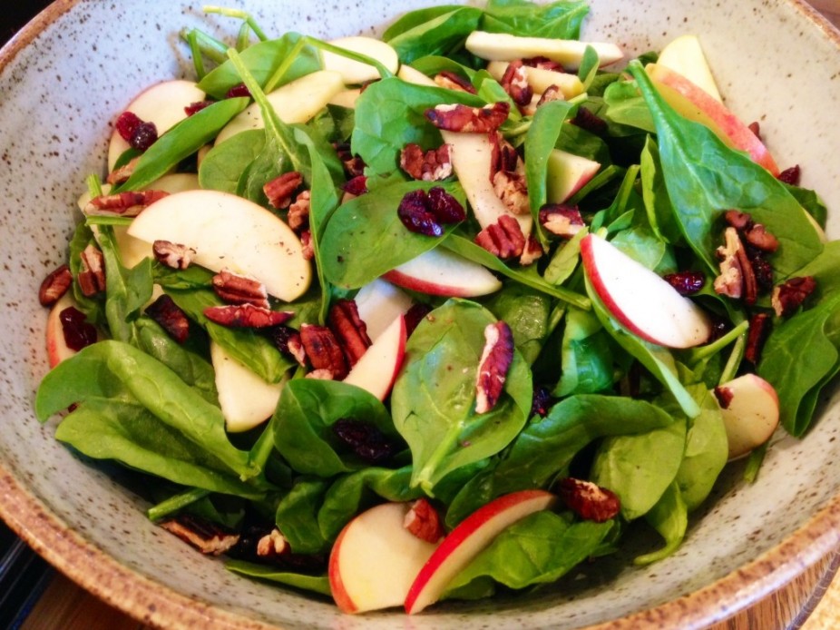 Spinach, Apple & Cranberry Toasted Pecan Salad