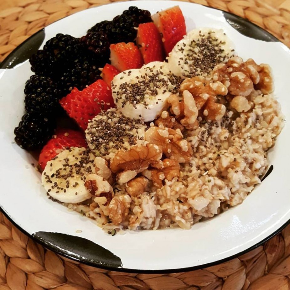 Simple Oatmeal Bowl