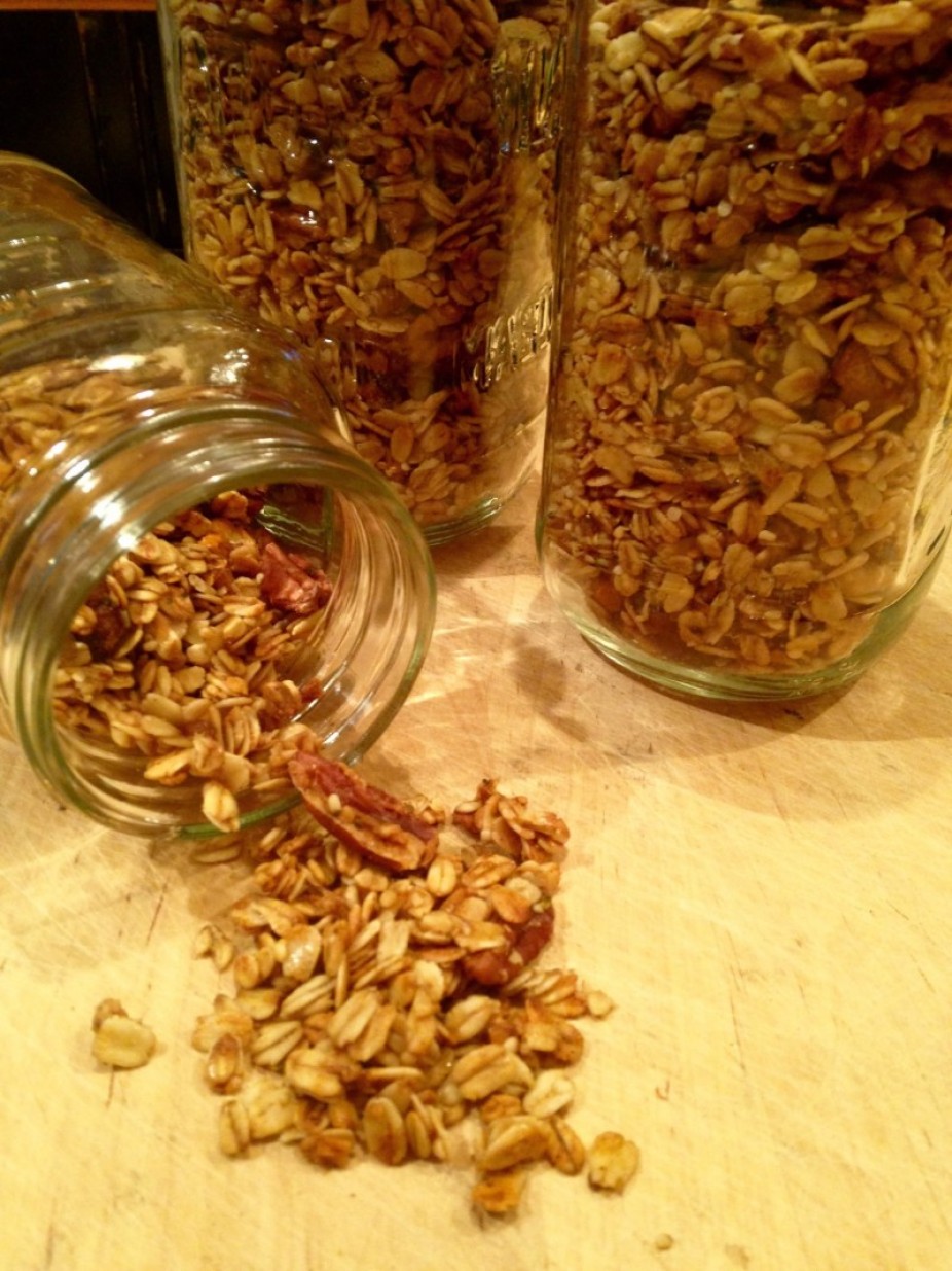 Banana Bread Granola