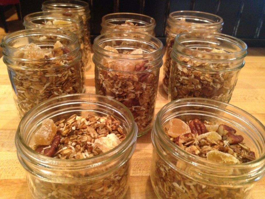 Gingerbread Granola