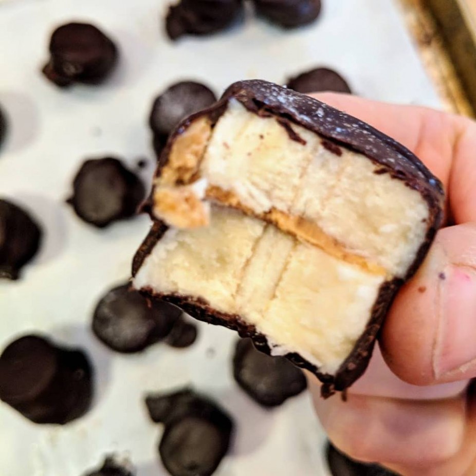 Simple Peanut Butter & Banana Chocolate Bites
